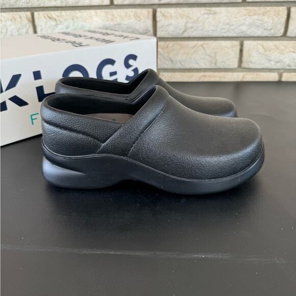 Klogs black water and slip resistant work shoes 6 - Picture 2 of 10